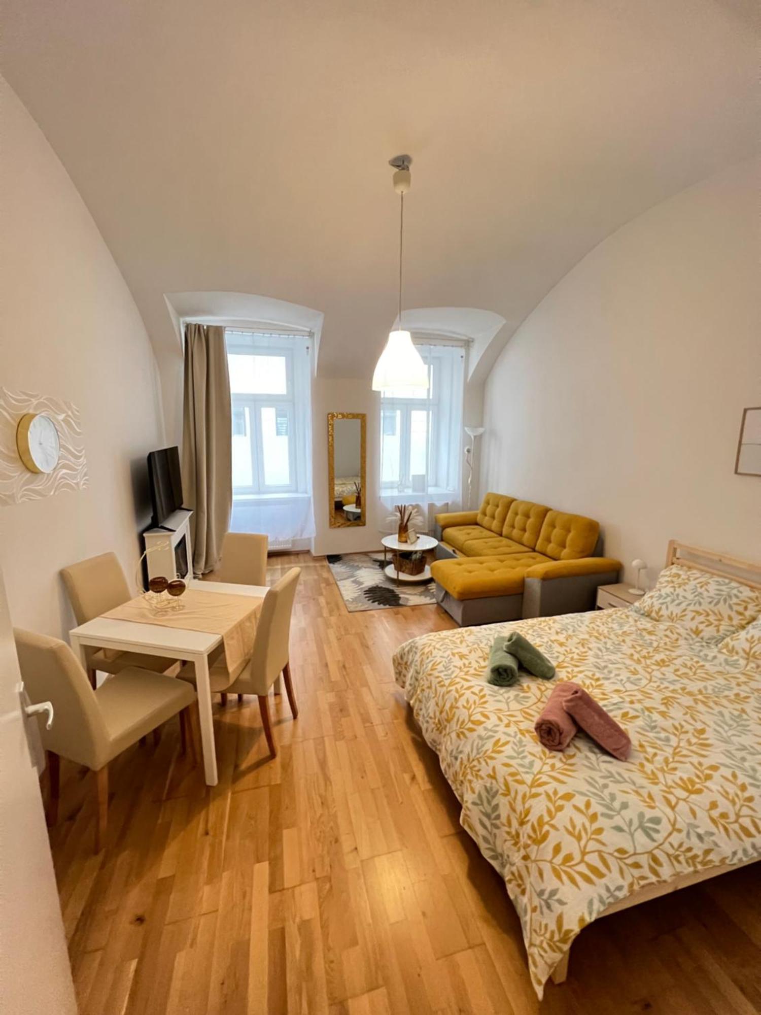 Top Location Wien Exteriör bild
